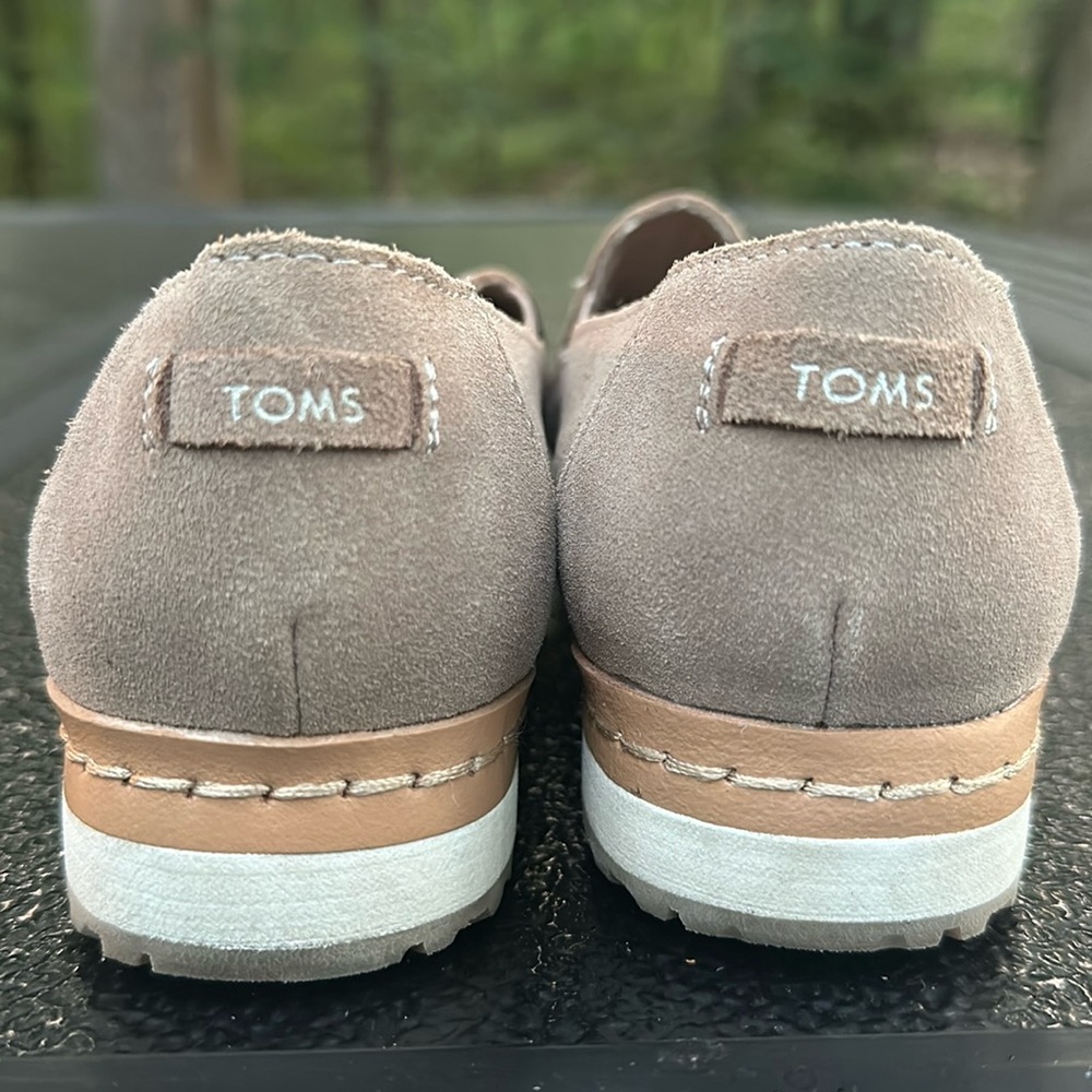 Toms size7.5